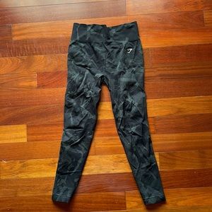 Gymshark camp leggings. Size L.